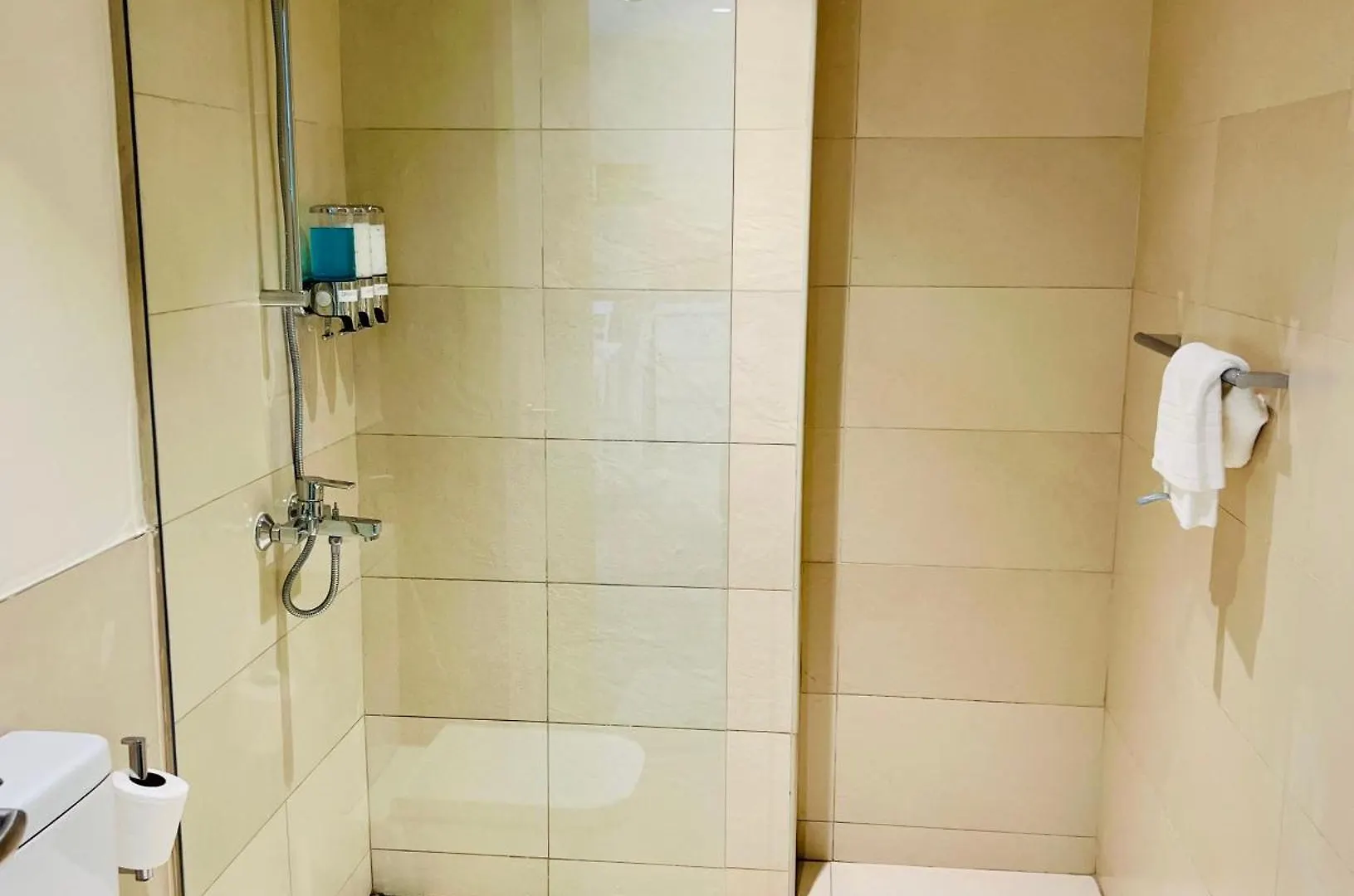 Sleek Stays Home - 1 Bhk At Yas Island Near Sea World,Etihad Arena 0*, أبو ظبي الإمارات العربية المتحدة